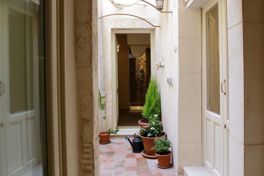 Ortigia Guest House Casa Flora Συρακούσες Εξωτερικό φωτογραφία